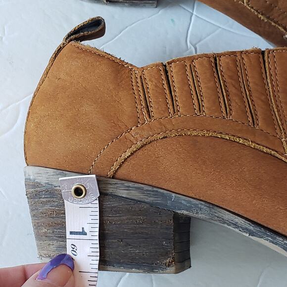 Steve Madden Auckland Western Style Leather Ankle Boots Size 7.5 - Picture 9 of 10